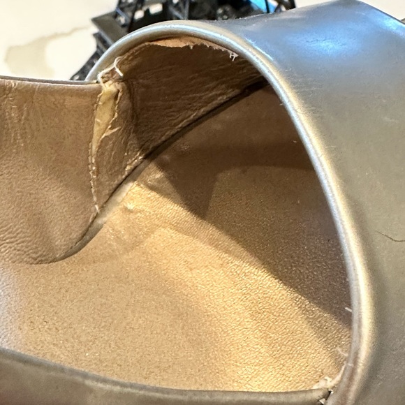 Beautiful,elegant Vintage Salvatore Ferragamo peep toe heels size 8! - Picture 8 of 16